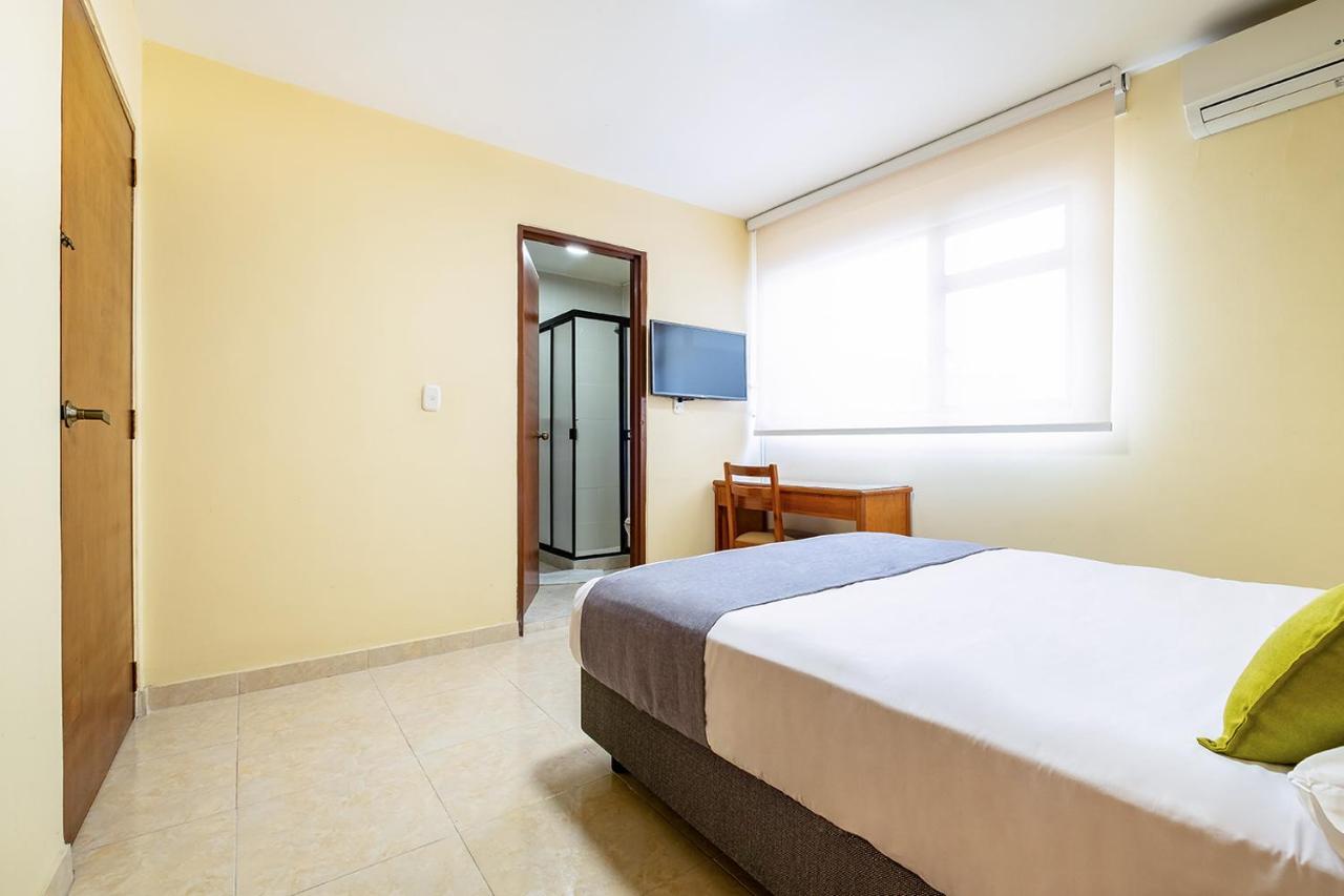 Ayenda 1502 Principe Hotel Bucaramanga Buitenkant foto