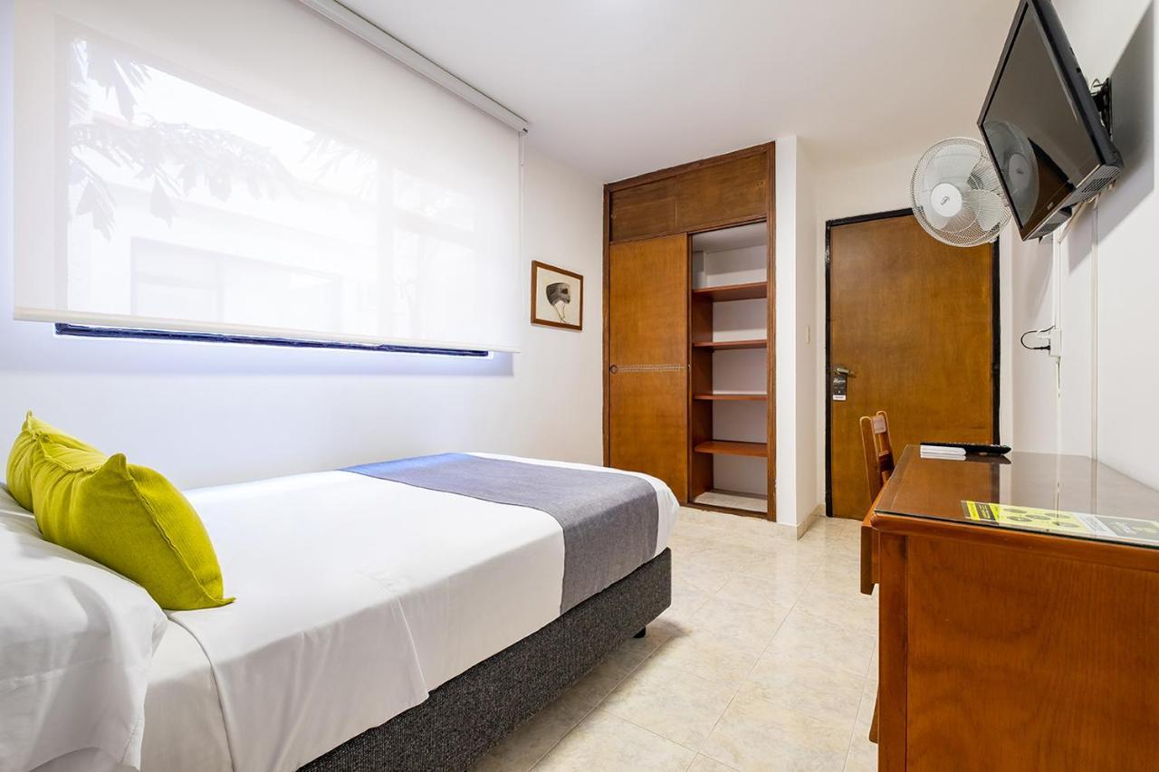 Ayenda 1502 Principe Hotel Bucaramanga Buitenkant foto
